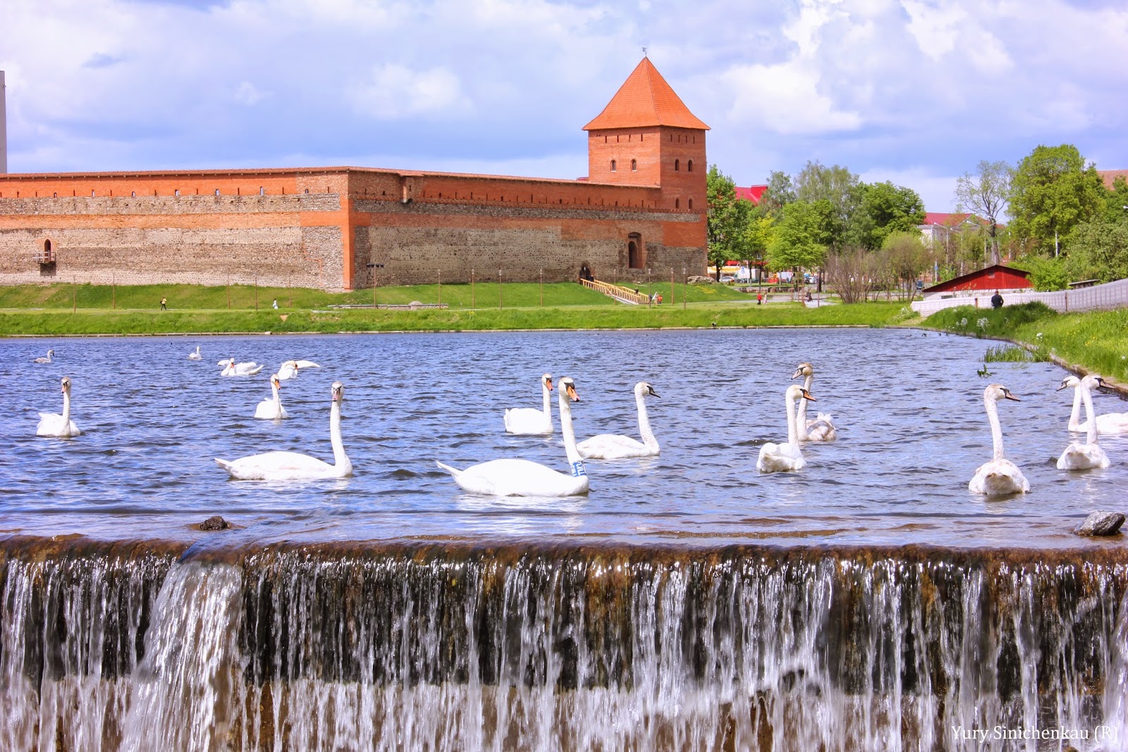 Лидский замок Беларусь