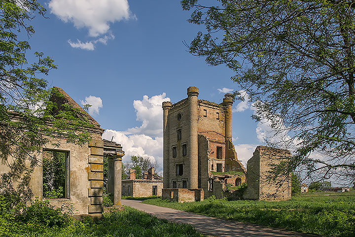 Yastrzhembsky Manor